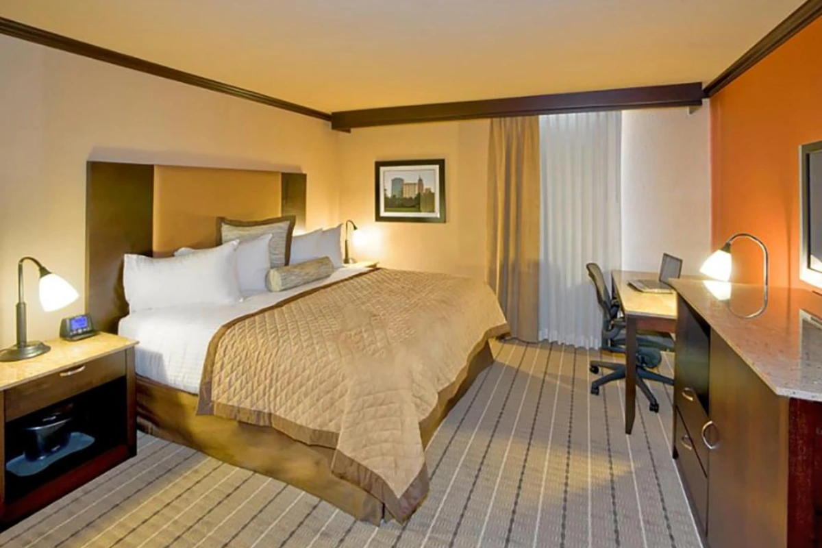 King Room – Non-Smoking